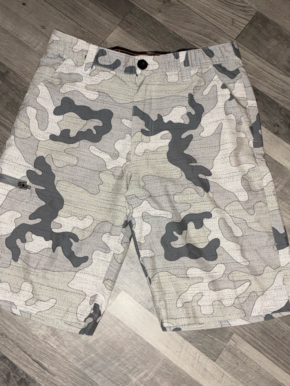 Matix Men's Gray Camouflage Cargo Shorts